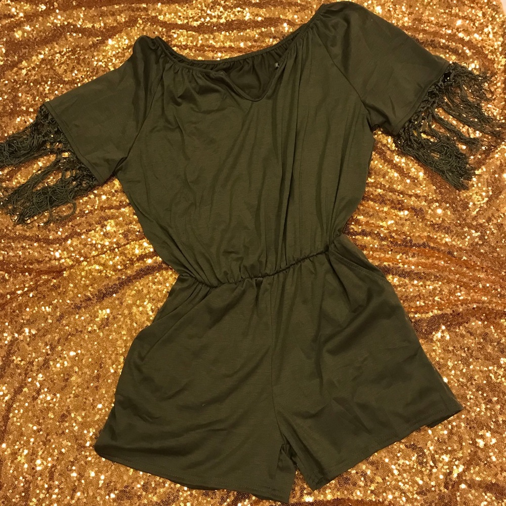 Gorgeous Green Romper! 😍😍